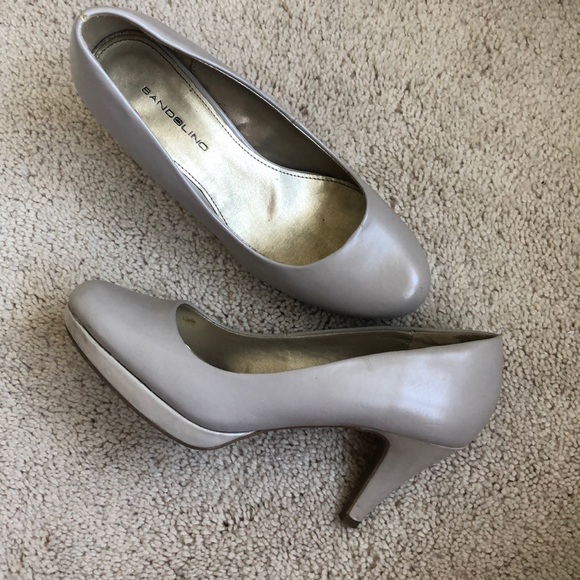 Bandolino Shoes - ✨ BEIGE HEELS ✨VERY Comfortable !
